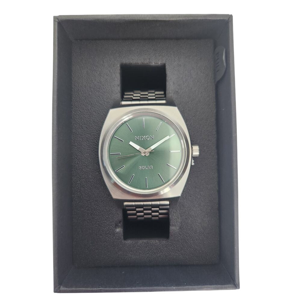 Nixon Men's Black and Green Solar Watch